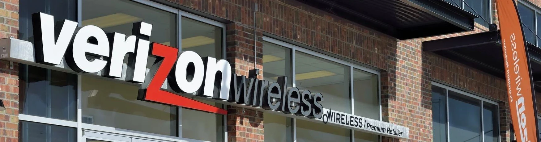 Sweetwater Vinyl Lettering
